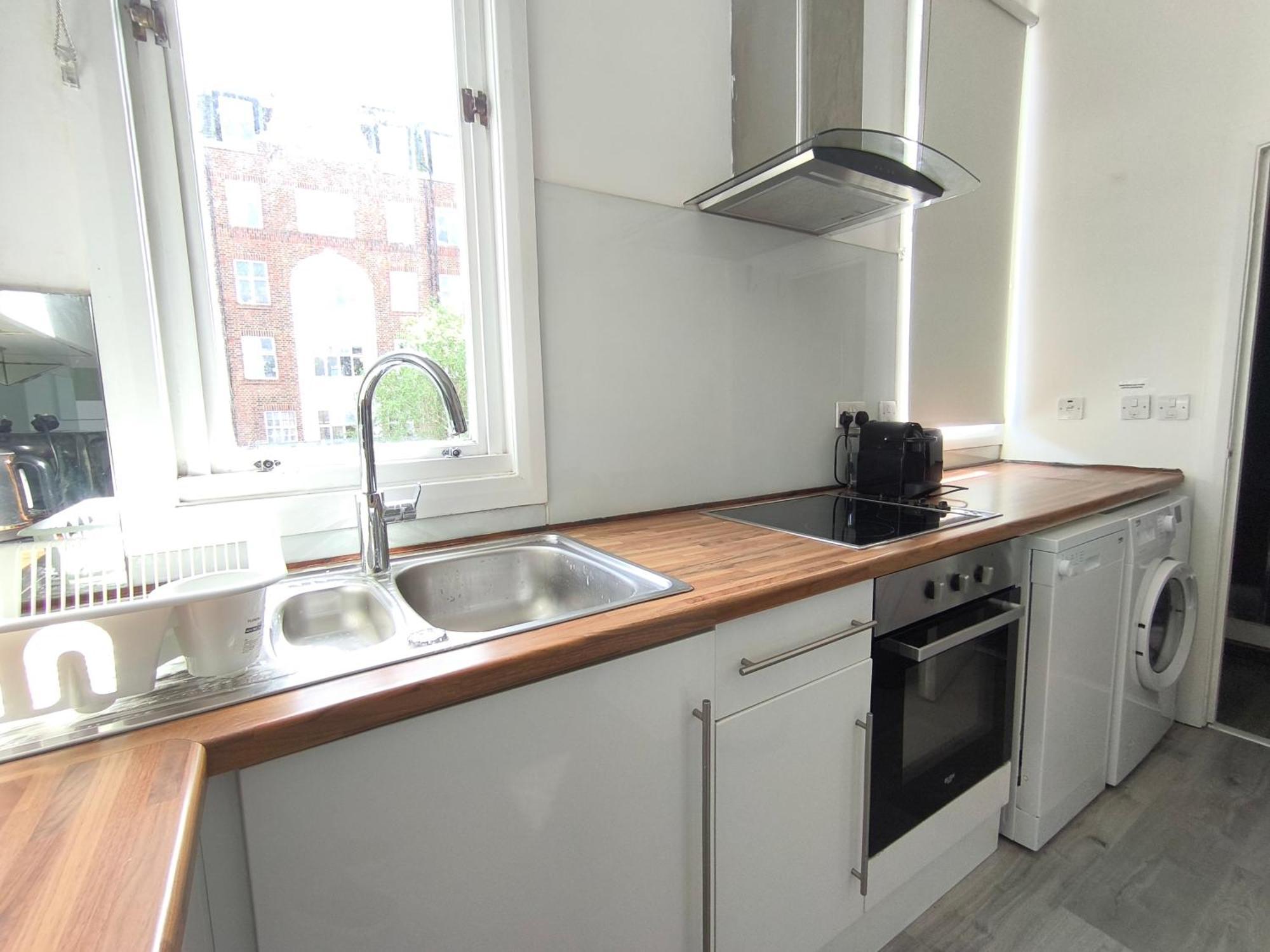 Bright Chiswick Apartment - Great Location Londýn Exteriér fotografie